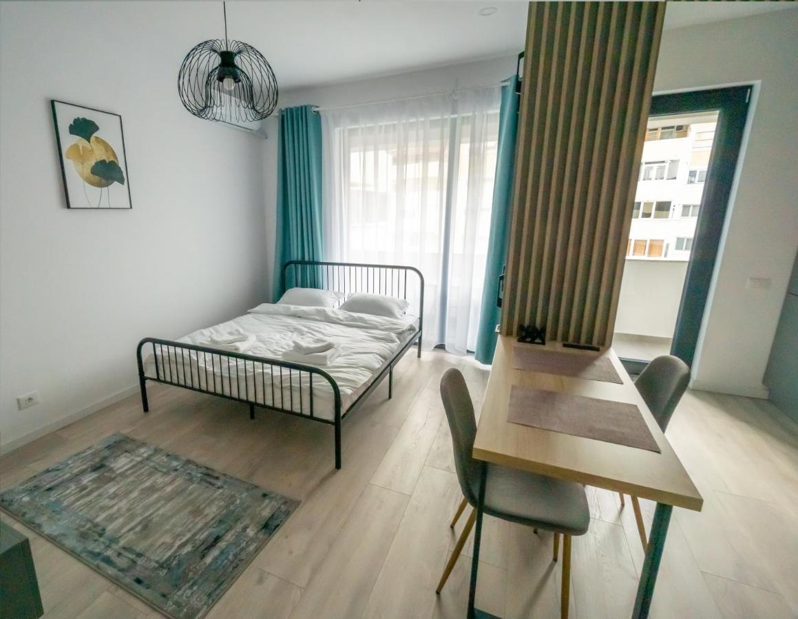 Your New And Modern Home Бухарест Экстерьер фото